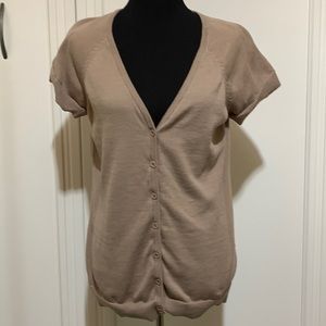 Short sleeve top. In great condition!